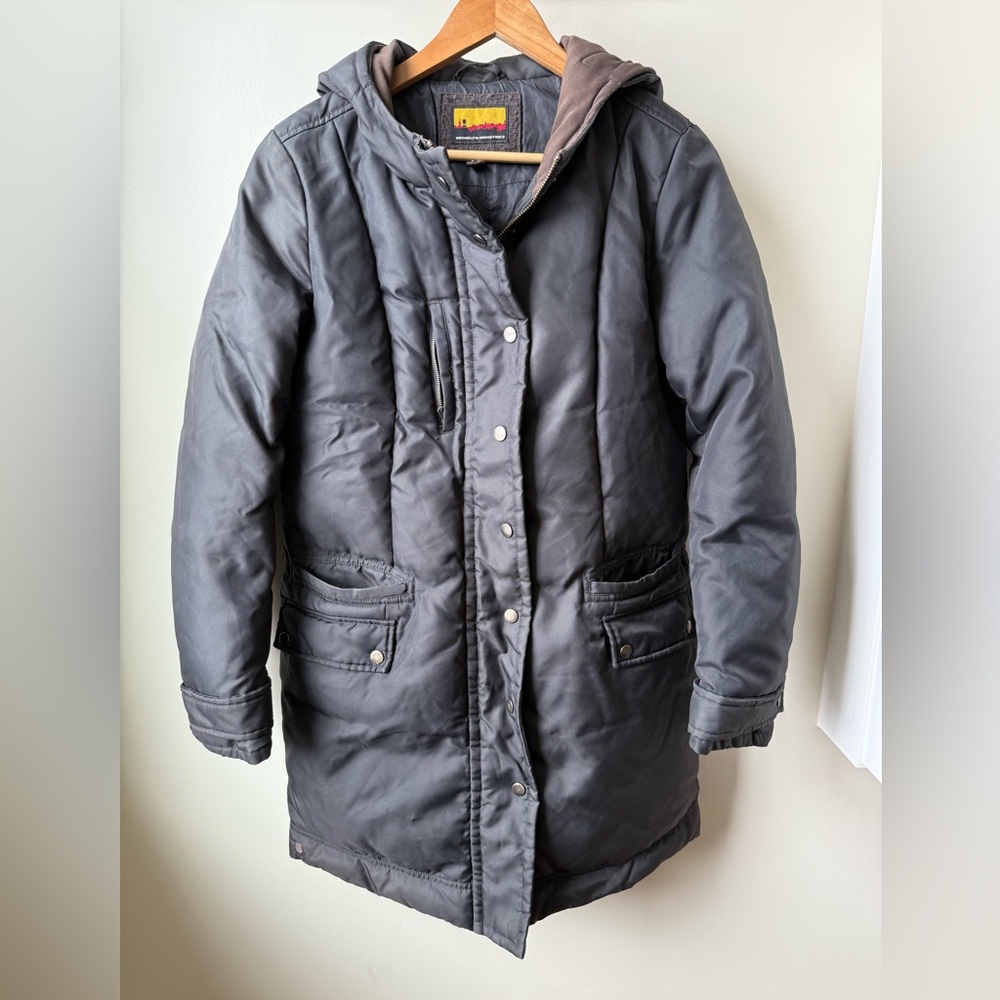 BROOKLYN INDUSTRIES‎ Hooded Down Puffer Coat Long Gray Warm Cozy Neutral Heavy M